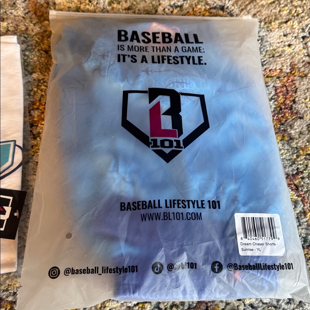 BASEBALL LIFESTYLE 101 YOUTH DREAM CHASER SHORTS  AND MATCHING TSHIRT IN SZ YL… - Picture 7 of 8